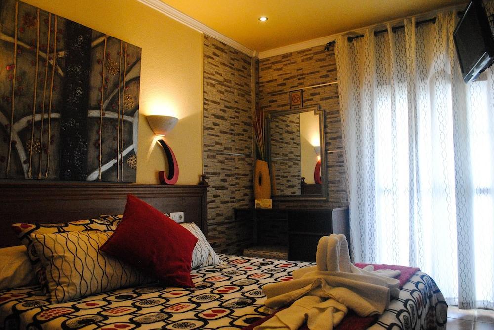 Hostal Costa De La Luz Conil De La Frontera Zewnętrze zdjęcie